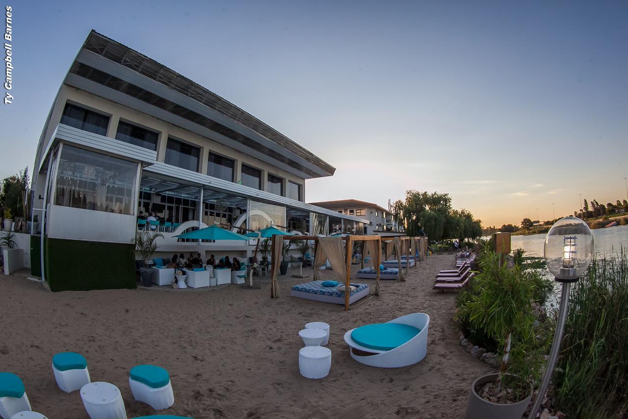 The Lakes Hotel & Conference Centre Бенони Экстерьер фото